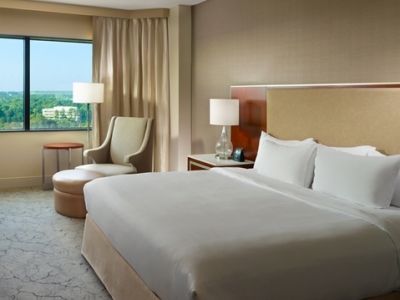 Hilton Atlanta Northeast 4*